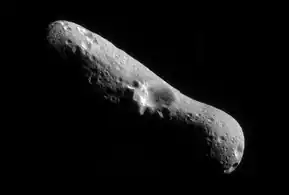軌道を周回する宇宙船から撮影されたエロスの最初のモザイク画像