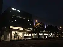 建物の日没後ライトアップ（2020年9月4日）