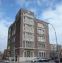 エドワード・ブッシュ小学校