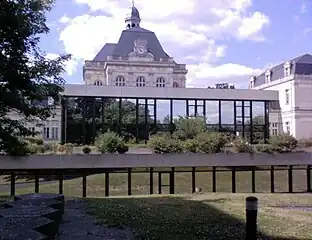 西カトリック大学 (Université Catholique de l'Ouest)