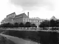 川沿いのブカレスト裁判所 (1901年)