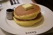 喫茶店のホットケーキ