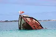 Pangaimotu島の沈没船