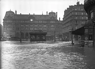 サン=ラザール駅前の洪水, 1910年
