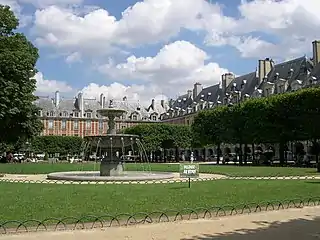 ヴォージュ広場