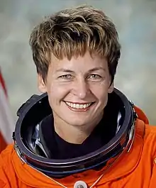 ペギー・ホイットソン(英語版) (1986年卒) NASA 宇宙飛行士、ISS司令官