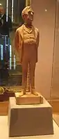 ロバート・ロウを模したペリグリーニには珍しい彫刻作品（テラコッタ、1873年）