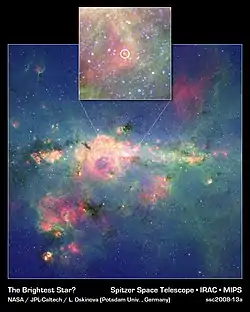 スピッツァー宇宙望遠鏡がとらえたWR 102ka（上の小枠内の丸印で囲んだ恒星）、それを囲む赤色の星雲が「牡丹星雲」。赤外線の波長3.6 μmを青、8 μmを緑、24 μmを赤に割り当てて合成。出典: NASA / JPL-Caltech / L. Oskinova (Potsdam Univ.)