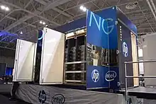 20 ftコンテナに収められた、HP社のパフォーマンス最適化データセンター。
