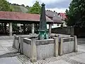教会広場の泉