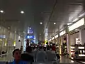 ターミナル内部