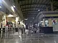 自動改札機と保安官