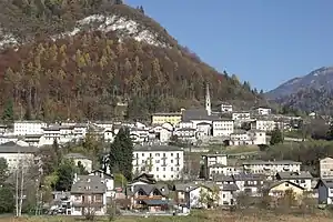 ピエーヴェ・テジーノの風景