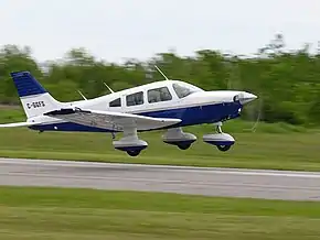 パイパー PA-28-236 ダコタ