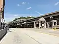 鉄道駅の近くにあるイーストバスウェイの駅