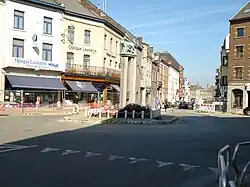 市内の小広場