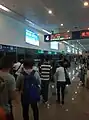 美蘭駅ホームドア