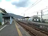 ホーム(2016年8月、旧駅舎当時)