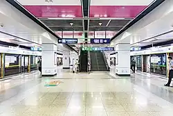 9号線ホーム