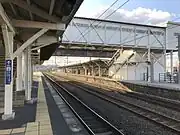 駅構内(現駅舎完成前に2番のりばより1番のりば博多方面)