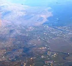 Dinoša村の空撮(2015年)