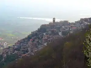 ポッジョ・ブストーネの風景