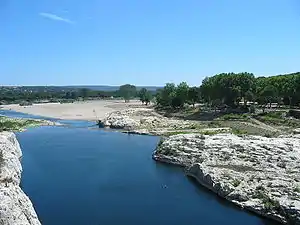 ガルドン川