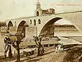 サン・ベネゼ橋（アヴィニョンの橋）の洗濯船