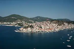 ポロス島
