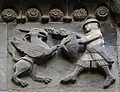 グリフォンと戦う騎士