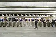 改札口