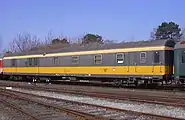 オーストリアの郵便車 m 50 81 00-70 206-9 、ハイツハウス・ストラスホフ、2005年4月撮影