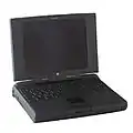 左側にはPCMCIAベイがある