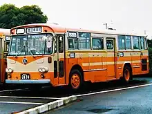 日産ディーゼルPR95(1970年式) 114(←旧337)1985年7月12日廃車PR95型市販1号車。この年式から1973年式までの路線車は、一部の例外を除き三方前向き混合シート仕様で新製された。