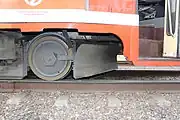 運転台側の台車前方にはスノープラウが設置されている