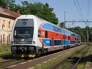 プラハ・ブベネチ駅に停車中の、最初に供給された471系列車。塗装「都市の象」。