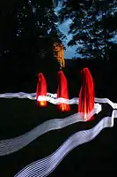マンフレッド・キールンホーファー作『Guardians of Time』2010年。光の彫刻。光の芸術ビエンナーレ（オーストリア）