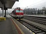 場内が直流3000Vから交流25000Vに転換されたプーホウ鉄道駅(2016年)