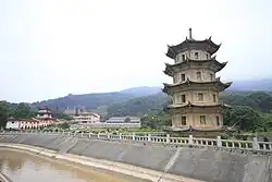 南山広化寺・釈迦文仏塔