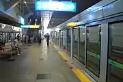 京義・中央線ホーム(2013年7月1日、中央電鉄線時代)