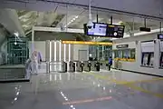 改札口