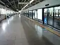 プラットホーム