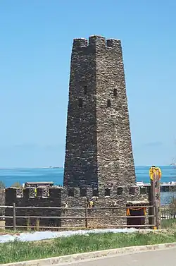 青海湖と二郎剣風景区の石造楼閣