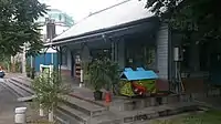 ホーム側