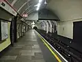 東行きホーム