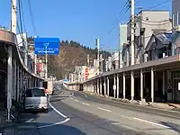 右岸の小出市街