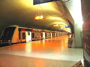 E線駅構内、Haussman Saint Lazare駅にて