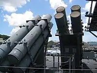 RGM-84 ハープーンのキャニスター。ハープーンの格納庫であり、発射機も兼ねる。