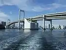 海上に建設されたアンカレイジ