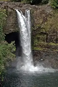 虹の滝